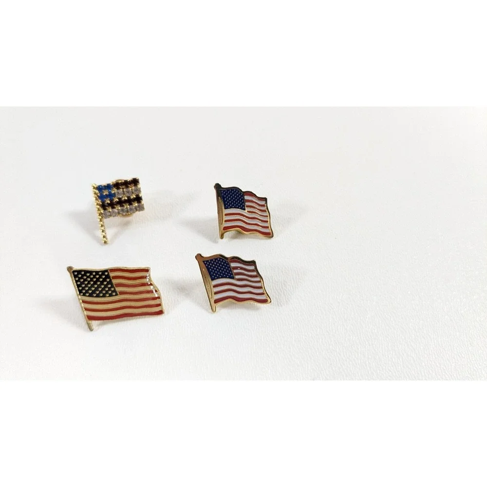 Lot‎ of 4 American Flag Lapel Pins Rhinestone Enamel Gold Tone Patriotic USA